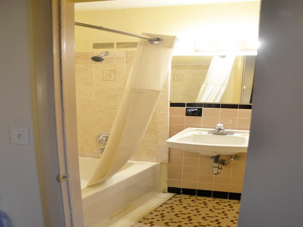Scottish Inns Potsdam Rom bilde